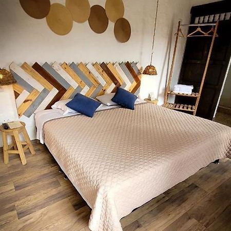 אל קולחיו Hotel Mulato מראה חיצוני תמונה