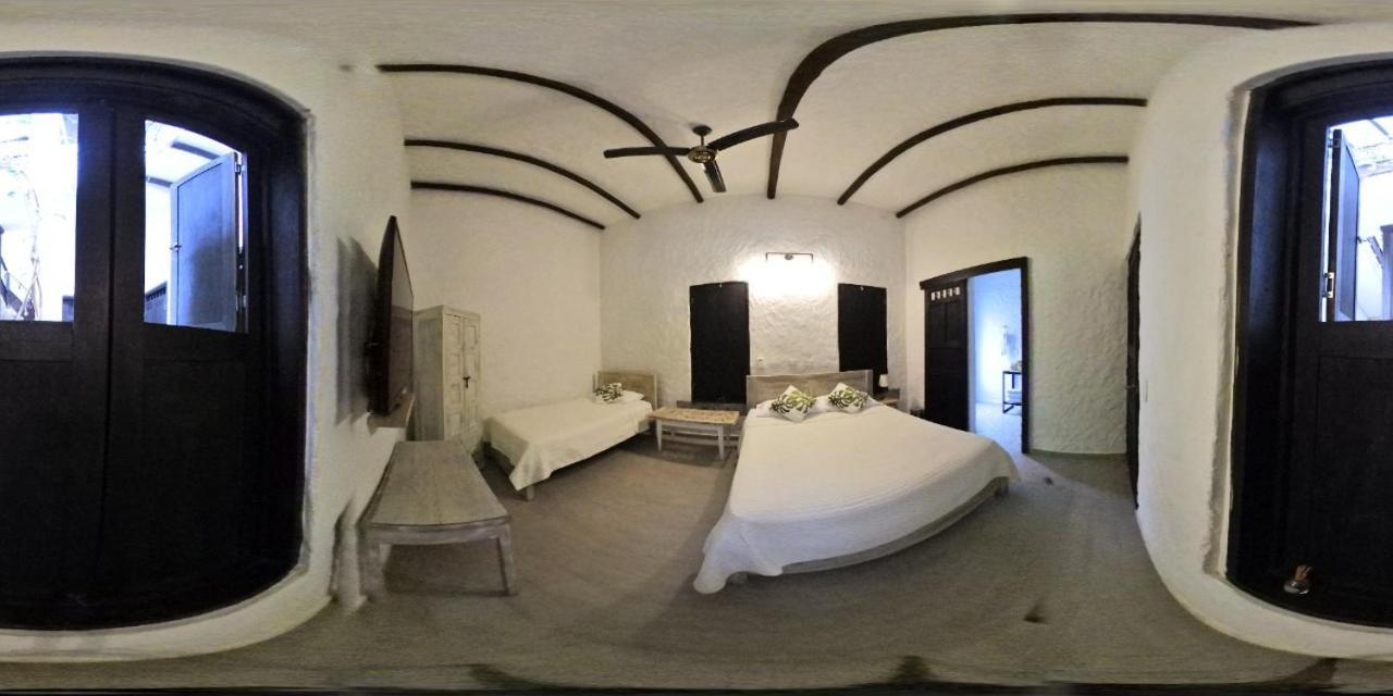 אל קולחיו Hotel Mulato מראה חיצוני תמונה